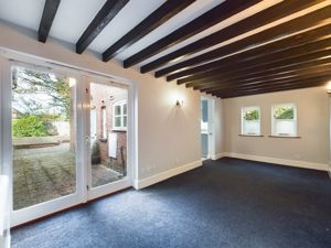 Dining room/snug- click for photo gallery